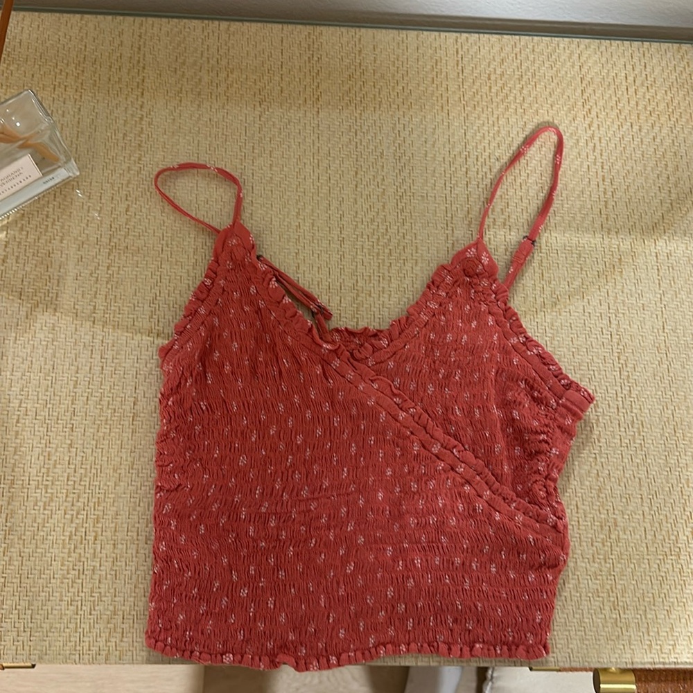 Hollister crop top size small